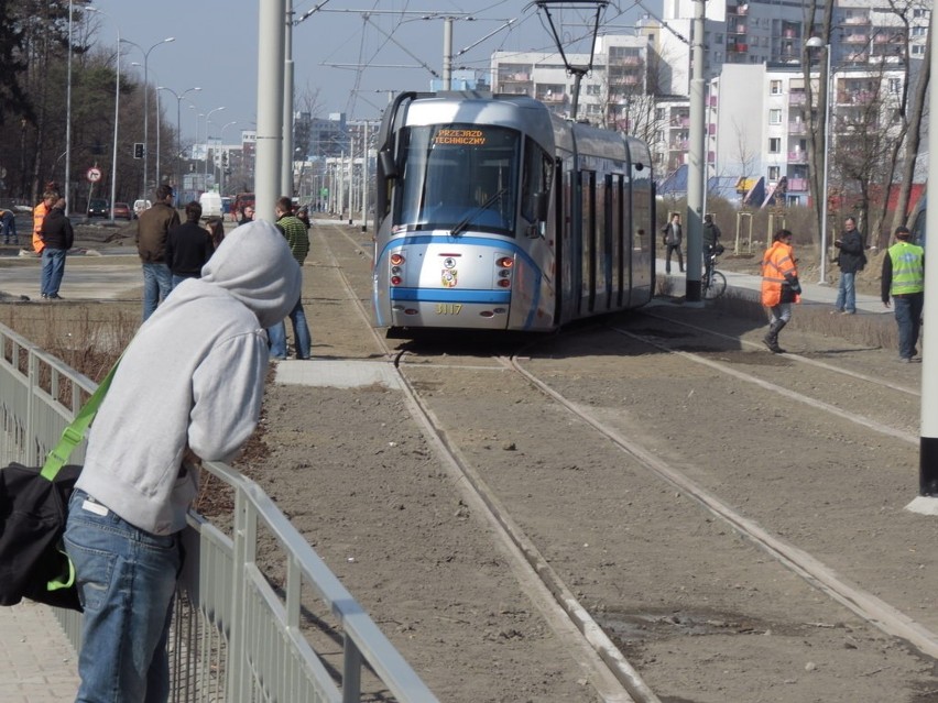 Tramwaj Plus dojechał na Kozanów! (FILM i ZDJĘCIA)