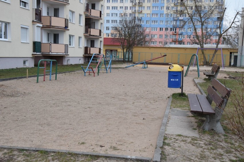 Place zabaw w młodzieżowej spółdzielni we Włocławku zyskają całkiem nowe oblicze