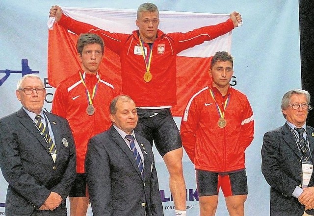 Kacper Badziągowski z mroteckiego Tarpana na najwyższym stopniu podium mistrzostw Europy z Landskronie. Gratulacje!