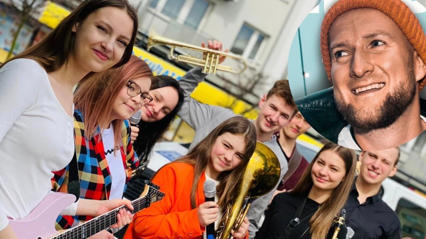 Młodzi muzycy z Młodzieżowego Studium Muzyki Rozrywkowej w...