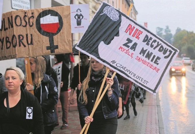 Czarny protest w Sępólnie był spontaniczną akcją. Nie było...