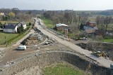 Trwa przebudowa DK94 na odcinku Pyskowice-Zabrze. Na niebezpiecznym skrzyżowaniu w Boniowicach powstanie rondo. Ponad połowa prac wykonana