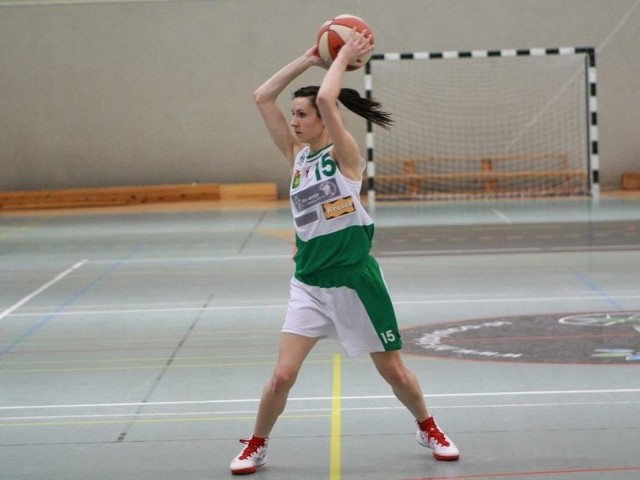 Eko Energy Hit Kobylnica pokonał Basket Aleksandrów Łódzki 73:57.