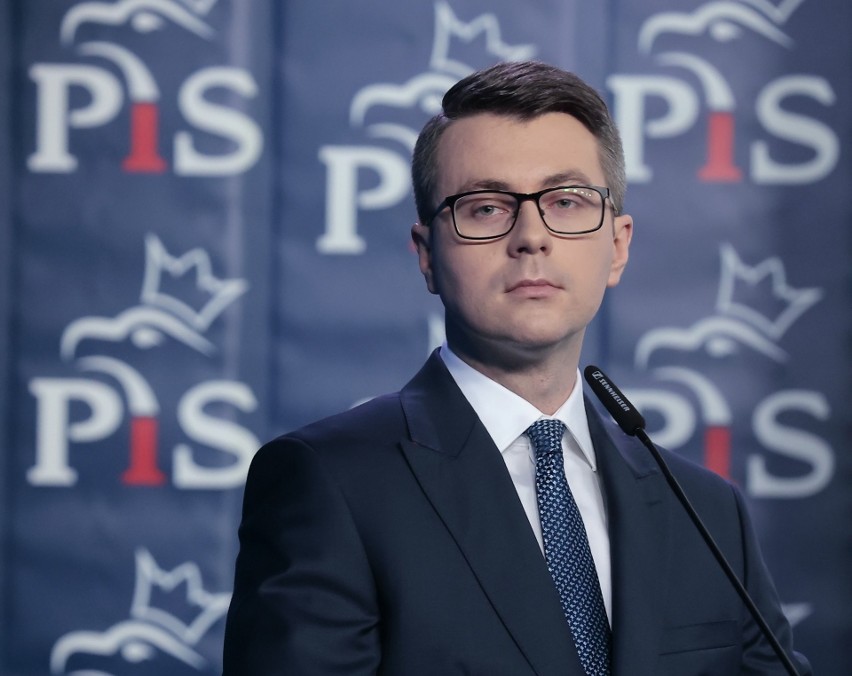 Piotr Müller: Referendum oddaje prawo decydowania o bardzo...