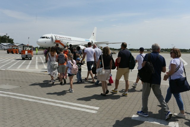 W ostatnią sobotę kwietnia z łódzkiego lotniska wystartuje pierwszy samolot czarterowy.