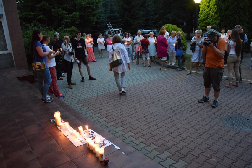 Protest przed Sądem Rejonowym w Zawierciu ZDJĘCIA