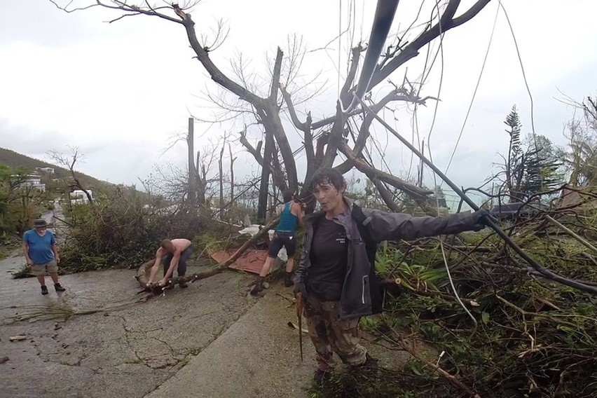 Zniszczenia na wyspie St. Thomas po przejściu huraganu Irma