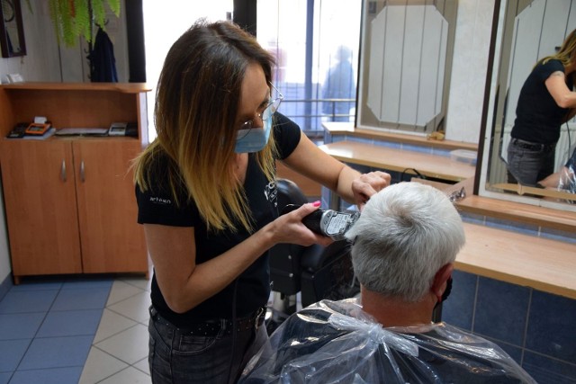 Od poniedziałku, 18 maja, czynne są salony fryzjerskie i kosmetyczne.