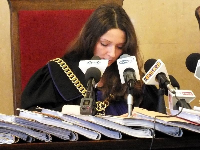 Sędzia Barbara Nowak-Łon podczas ogłaszania wyroku.