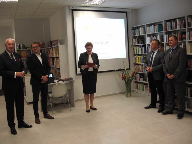 Biblioteczna filia numer 2 na radomskim Gołębiowie została już oficjalnie otwarta.
