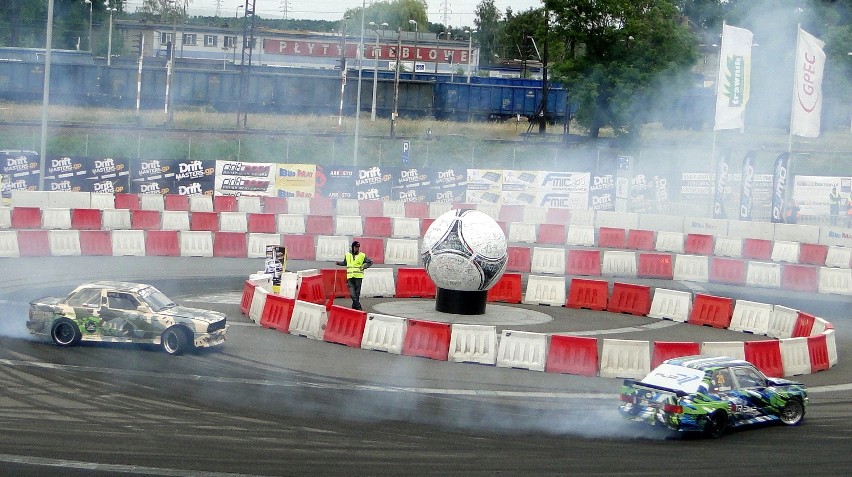 Gdańsk Moto Show. Na PGE Arenie walczą najlepsi drifterzy [ZDJĘCIA, WIDEO]