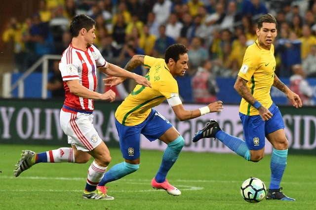 Neymar w meczu z Paragwajem nie wykorzystał rzutu karnego, ale i tak strzelił gola.