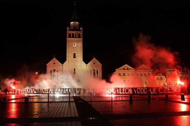 Demonstracja na bytowskim rynku.