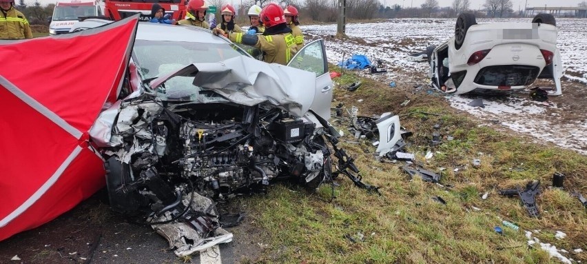 Zderzenie dwóch aut w wielkopolskiej Gołańczy. Jedna osoba nie żyje