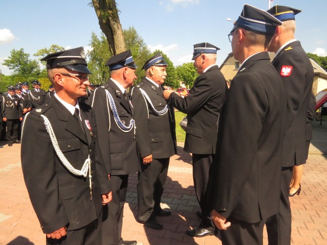 W sobotę, 11 czerwca w Zieleniu w gminie Ryńsk zorganizowano obchody 100-lecia Ochotniczej Straży Pożarnej w Zieleniu.