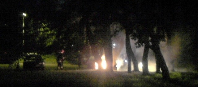 We wtorek wieczorem spłonęło kolejne auto.