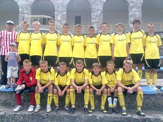 Młodzi piłkarze Czarnych Połaniec zajęli w ogólnopolskim finale turnieju Piłkarska Kadra Czeka trzecie miejsce.