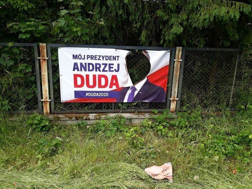 Brudna kampania. Niszczą banery. Ktoś rzucił koktajlem Mołotowa (ZDJĘCIA) 