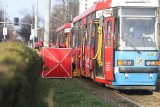 Tragedia na Powstańców Śląskich. Tramwaj śmiertelnie potrącił nastolatkę