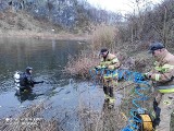 Wielkie sprzątanie dawnego jeziora na Kadzielni w Kielcach. Zobacz co kryło się na jego dnie (ZDJĘCIA)