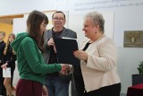 III Gminne Dyktando Ortograficzne "O pióro wójta gminy Gorzyce". Poznaliśmy laureatów turnieju. Zobacz zdjęcia