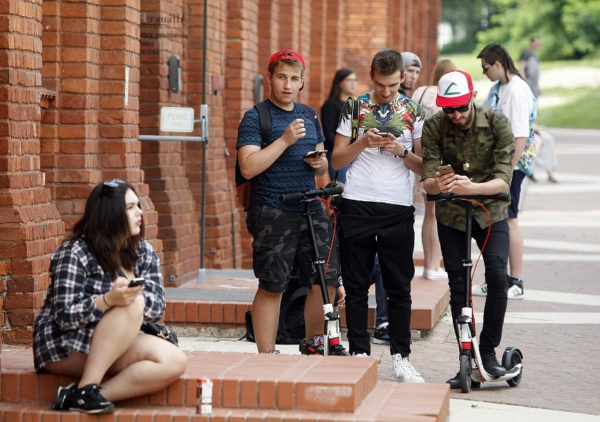 Pokemon Go. Pokemony w Manufakturze. Jak grać w Pokemon Go?...