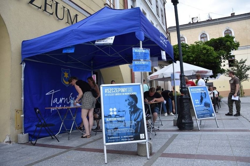 W Tarnowie podczas  akcji plenerowych zaszczepiło się już...