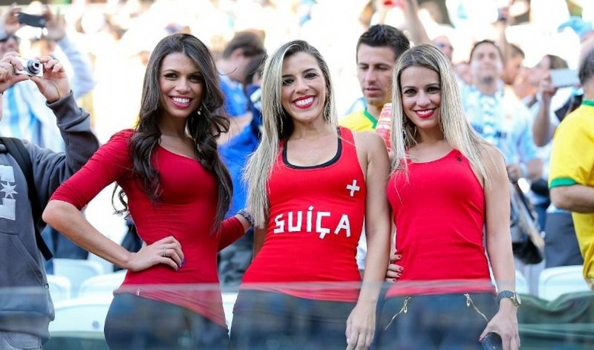 Mundial 2014 w Brazylii. Dziewczyny kibicują piłkarzom.