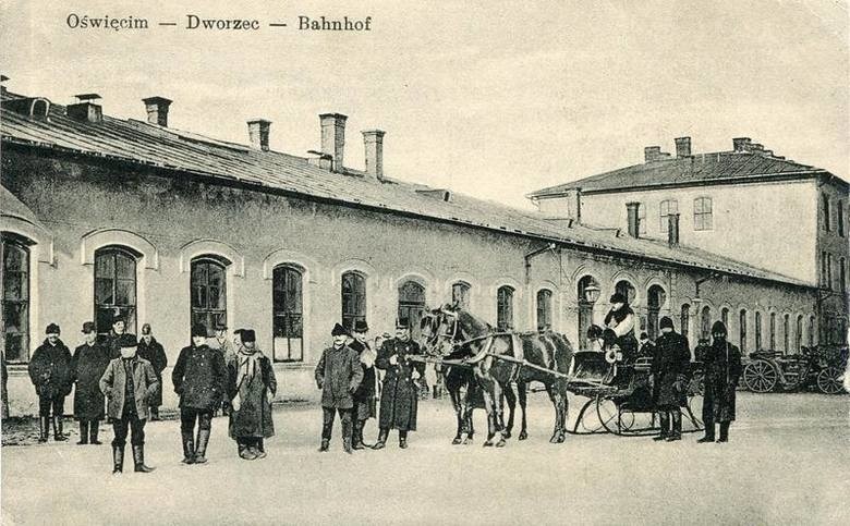 Widok dworca w 1909 roku od strony miasta