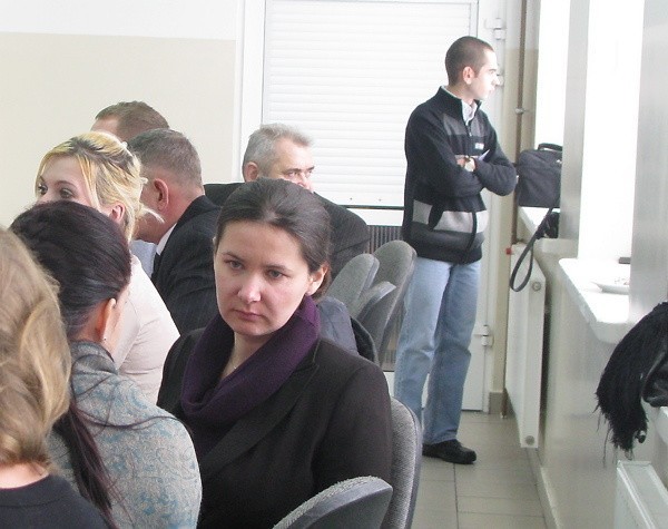 Chwilami członkowie komisji w Czernikowie przez okna wyglądali za wyborcami.