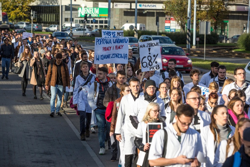 Demonstracja poparcia dla protestów lekarzy rezydentów w Gdańsku