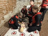 Rejonowe Mistrzostwa Pierwszej Pomocy w Sandomierzu. Młodzi ratownicy pochwalili się wiedzą i umiejętnościami