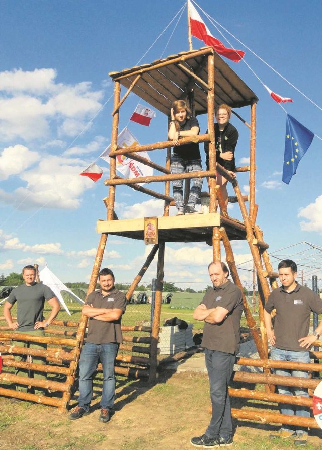 Wejście do miasteczka namiotowego. Tu mieszkają harcerze-wolontariusze