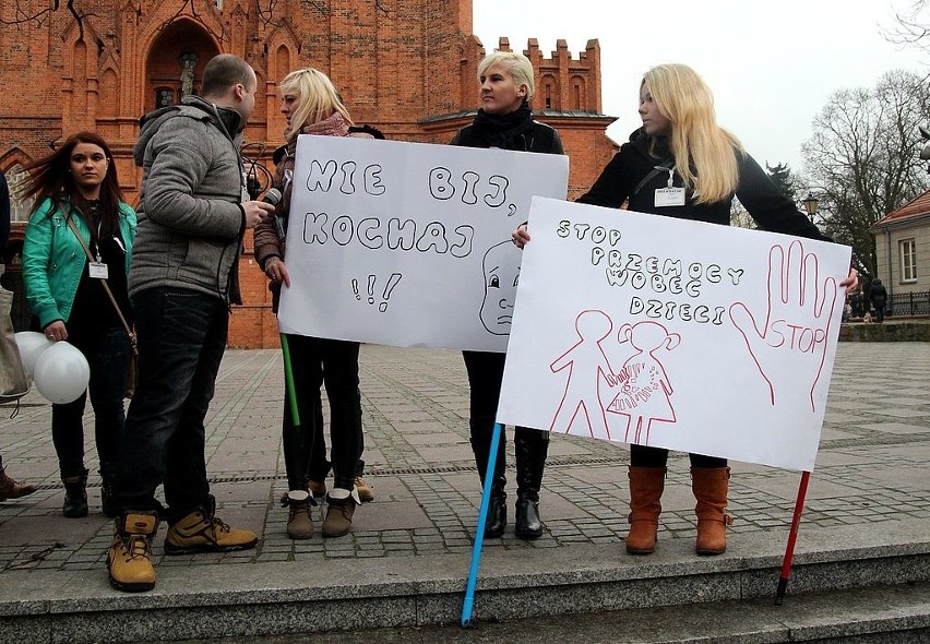 Marsz przeciw przemocy we Włocławku