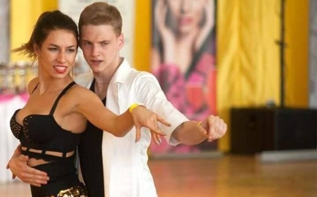 Katarzyna Łataś i Karol Kruk prowadzą Stowarzyszenie LaMalanga Dance Group, ale także sami w nim występują.