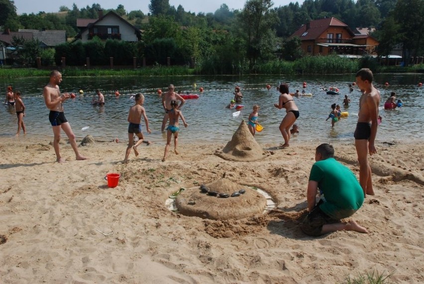 Turniej siatkówki plażowej i piknik w Iłży