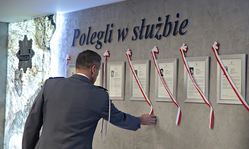 Odsłonięto Tablice Pamięci Poległych Policjantów małopolskiego garnizonu [ZDJĘCIA]