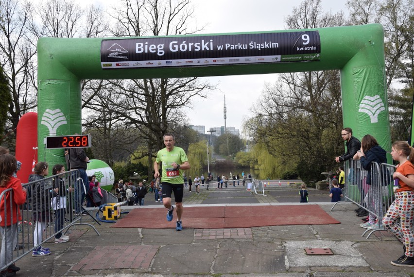 Chorzów: prawie 400 biegaczy wzięło udział z Biegu Górskim....