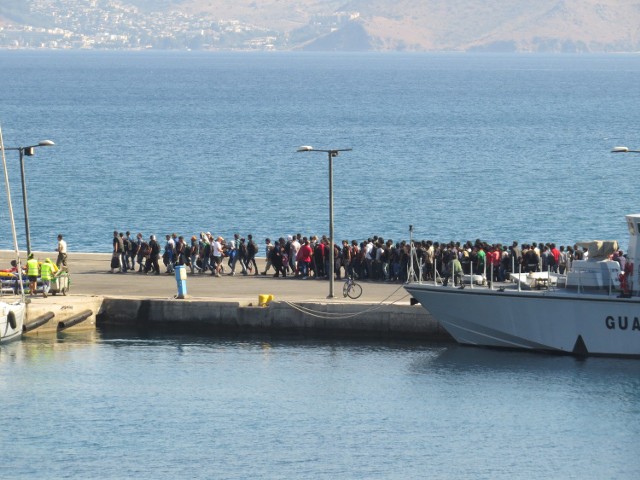 Uchodźcy na wyspie Kos.