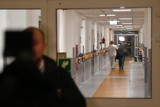 Wojewoda: zakaz odwiedzin w szpitalach na Dolnym Śląsku