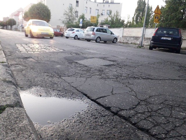 Remont dolnego odcinka ulicy Sikorskiego w Grudziądzu rozpocznie się 2 października. Spowoduje utrudnienia w ruchu samochodów oraz autobusów MZK Grudziądz.