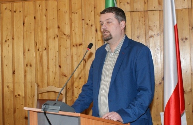 Adam Domiński, doradca burmistrz Jolanty Fierek jest też od kilku miesięcy dyrektorem biura swojego teścia Lecha Wałęsy.