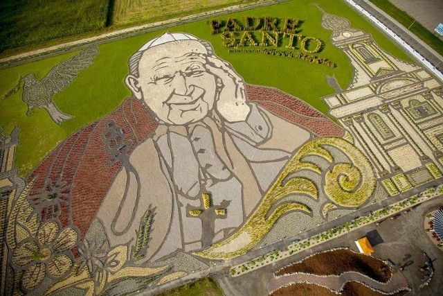 Papieski ogród w Inwałdzie k. Andrychowa w pow. wadowickim
