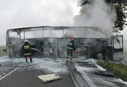 Autokar, którym na pielgrzymkę jechali białostoccy...