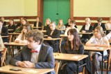 Wyniki matury 2023. W tych szkołach w Poznaniu wszyscy maturzyści zdali egzamin dojrzałości. Zobacz!