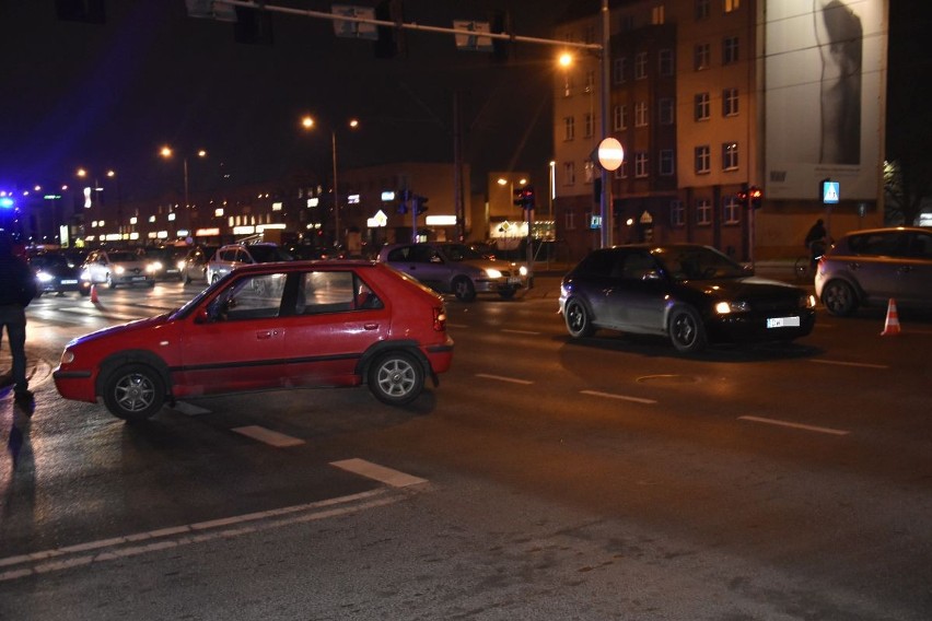 Wrocław: Wypadek na Legnickiej. Jedna osoba ranna