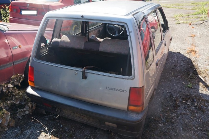 Bytom: Zatrzymany przez policję, zniszczył auto