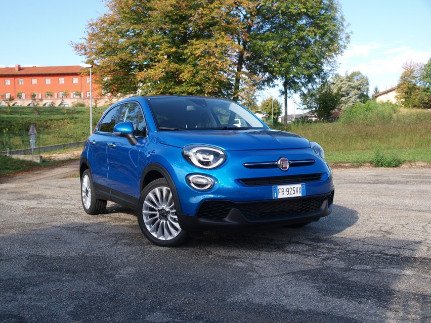 Nowe silniki, nowe wersje i więcej w standardzie. Fiat 500X...