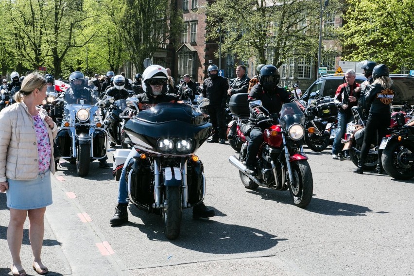 Sezon na dwa kółka otwarty. Motocykliści zrobili hałas [ZDJĘCIA, WIDEO]