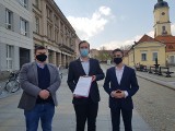 Przedstawiciele Młodzieżowego Sejmiku Województwa Podlaskiego chcą rozwiązać problem nagminnego łamania praw ucznia w naszym województwie